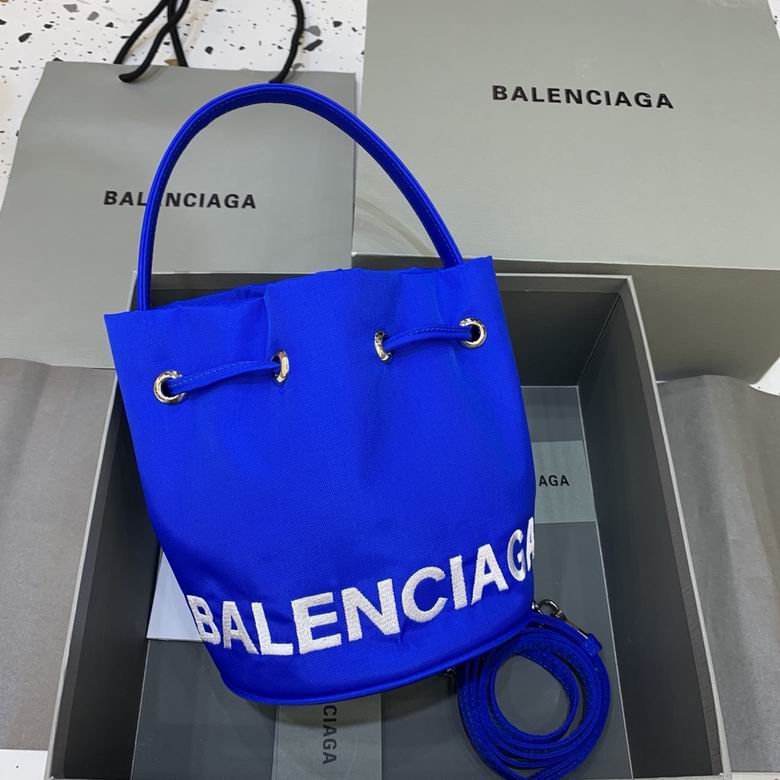 Balenciaga 15x15x18cm FY 3