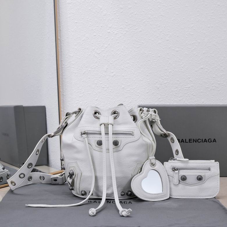 Balenciaga 长15x高20x宽18cm FY 7