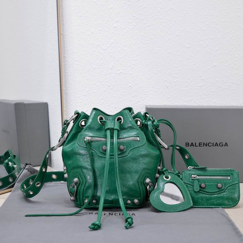 Balenciaga 长15x高20x宽18cm FY 10