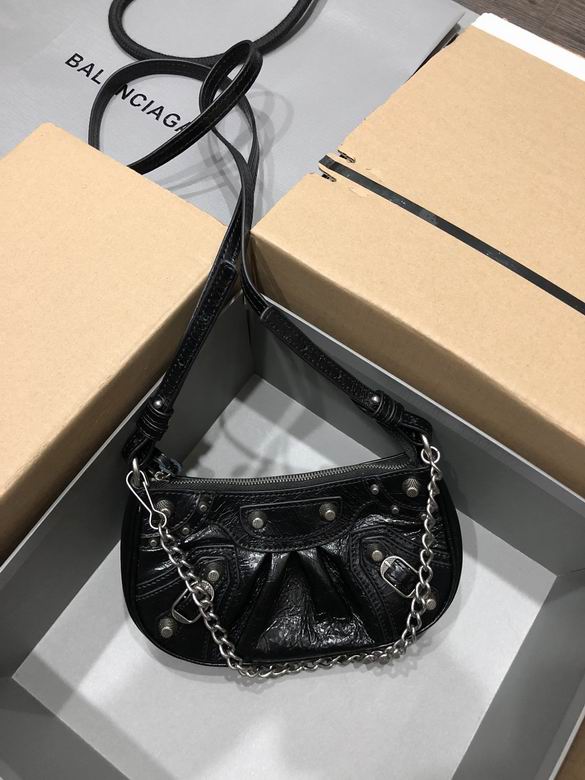 Balenciaga 20x11x4cm FY 9