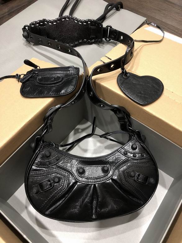 Balenciaga 小26x16x10cm FY 6