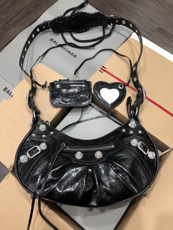 33X16X8.4cm 26X16X6.5cm 052603 GY 26色