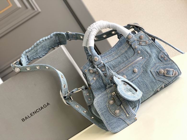 Balenciaga 26x17.8x11.4cm FY 2色