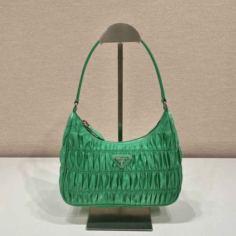 Nylon Hobo 1NE204 22x14x6cm ap