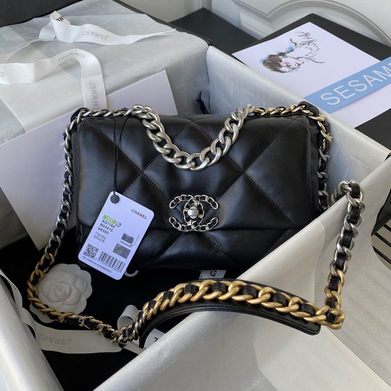 CHANEL 19 26cm AL 1