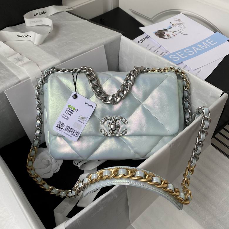 CHANEL 19 26cm AL 5