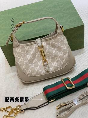 685127 19X13X3cm DF