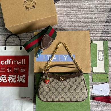735132 25X15.5X6cm MP 3色