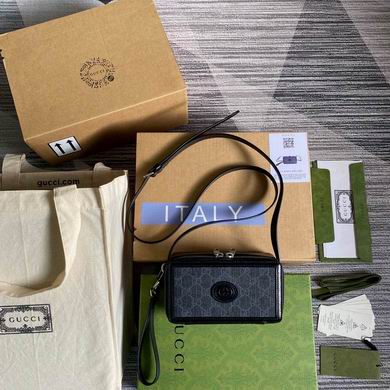 671674 18X10X7cm MP 2色