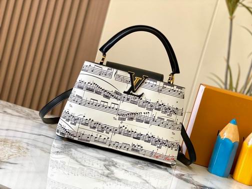 Capucines M20195 31.5x20x11cm ss