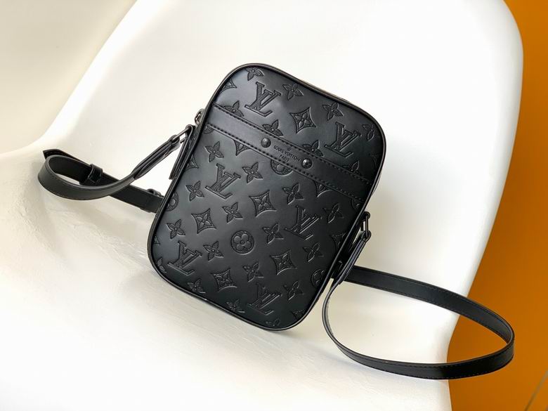 M44972 16X21X4.5cm XM