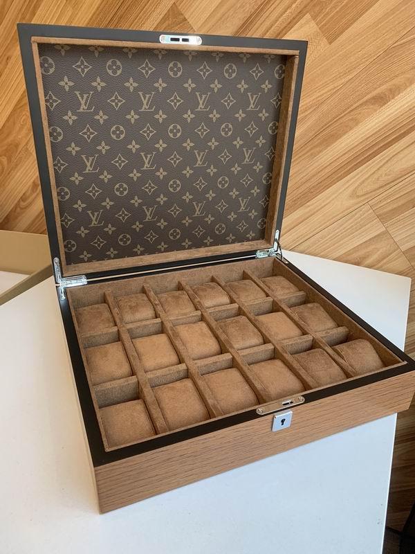 LV B01 37.5x32.5x10cm 18只 QS