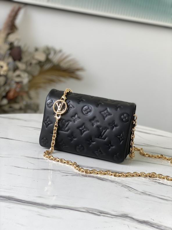Pochette Coussin M80742 20x14x8 cm gf