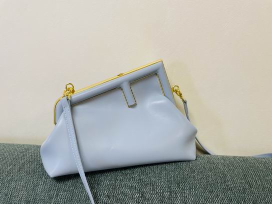 M80019 32.5X15X23.5cm M80018 26X9.5X18cm SF 6