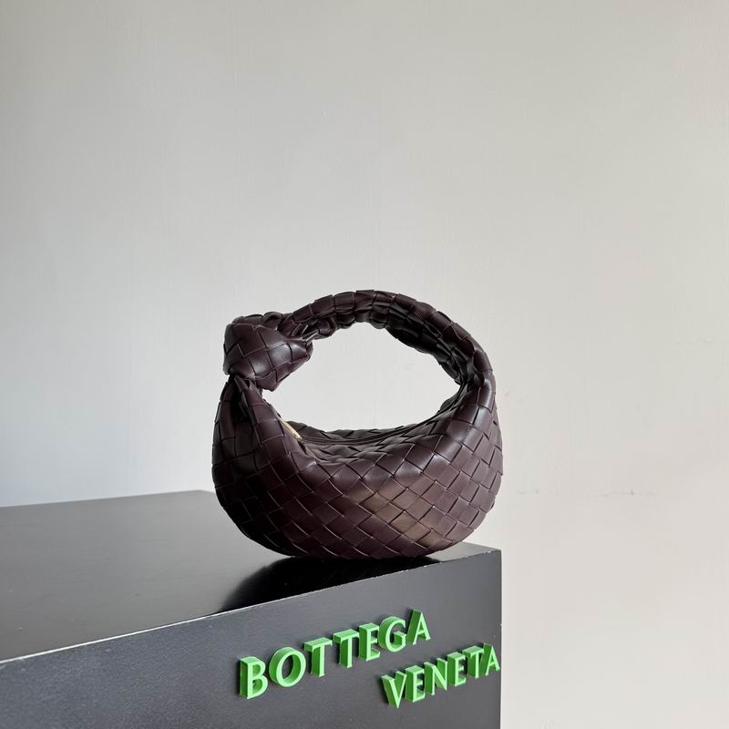 651876 23x15x5cm T1