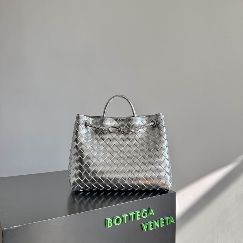 743572 32x24x12cm T1