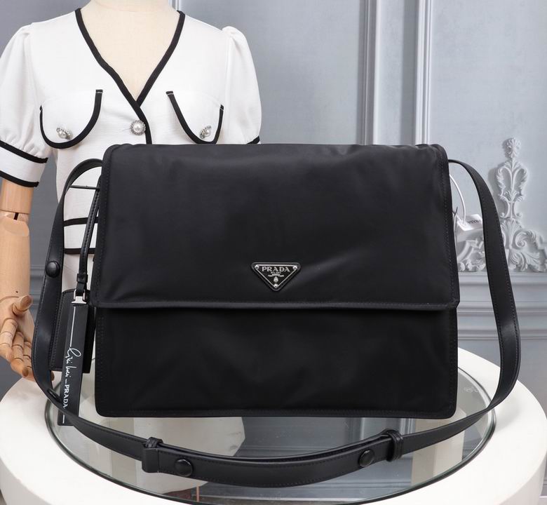 2024 Prada  斜跨包1:1