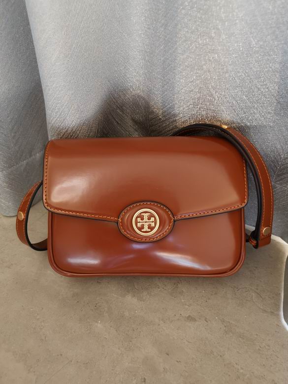 893 15.5X21X6cm TB 2