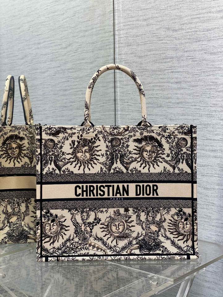 Dior 1286 41x35x18cm wz1