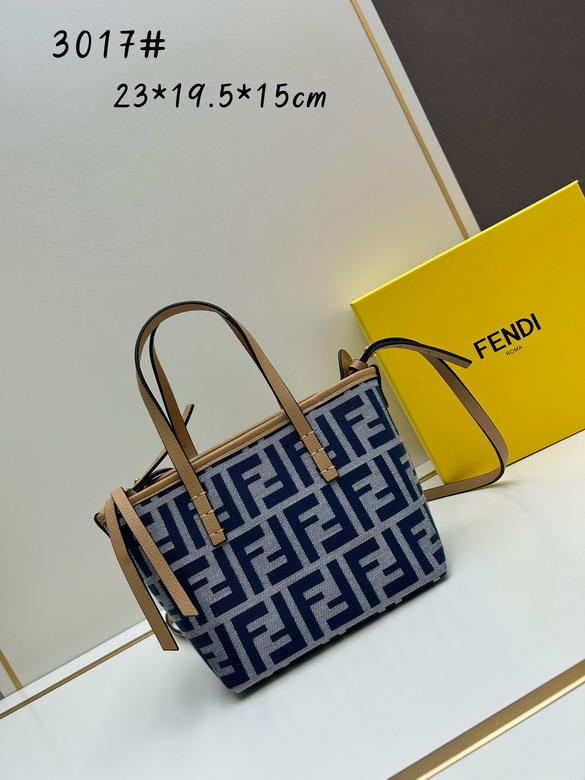 Fendi 3017 23x19.5x15cm jj