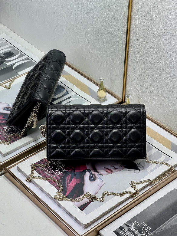 Dior 2133 22cm wz5
