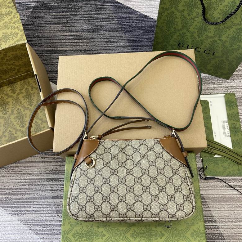 815218 24.5X16X6cm YG