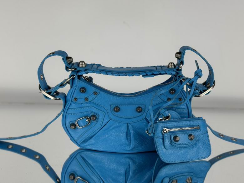 701 26X16X10cm GY 6