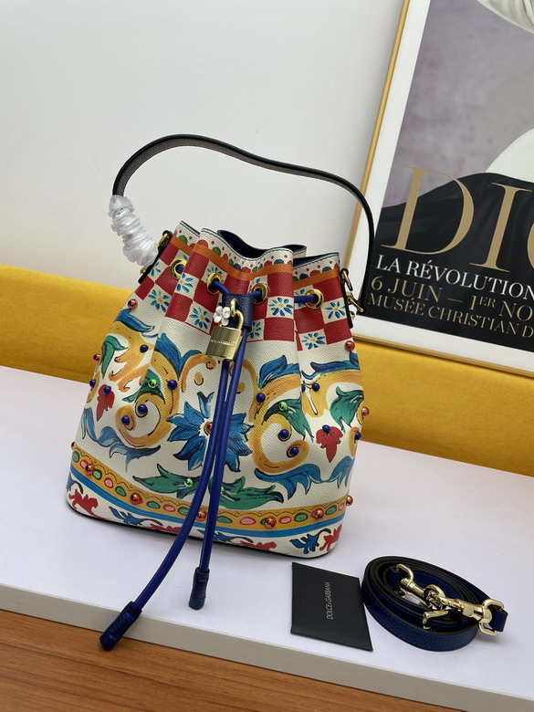 DG 25x27cm ss1