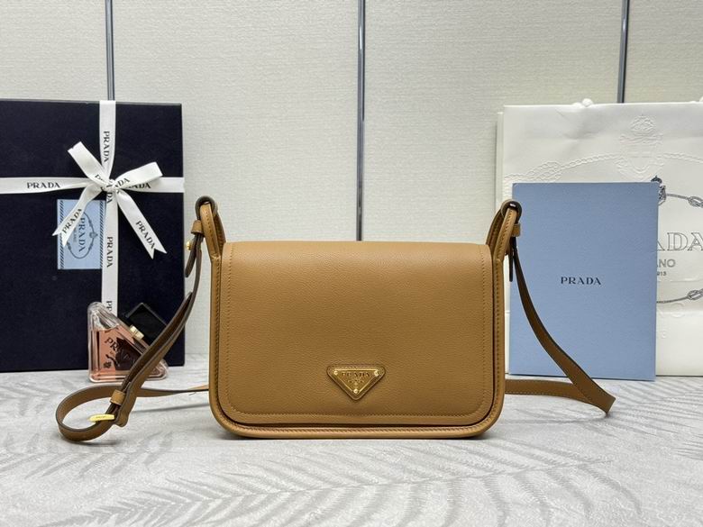 1BD372 24X15X8cm YG 2色