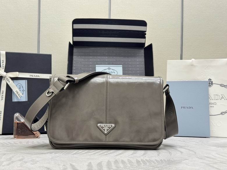 2VD073 30X20X11cm YG 2色