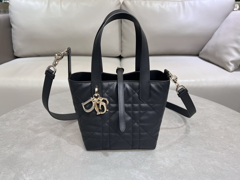Dior 2835 16x18x12cm yz