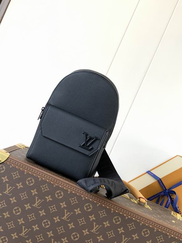 M23736 20X30X4cm WP