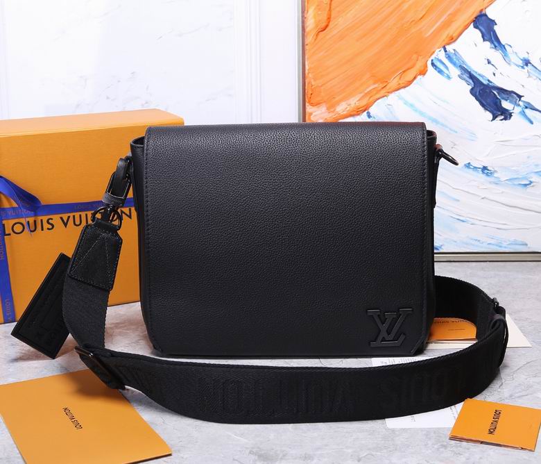 M57080 30.5X24X10cm WP