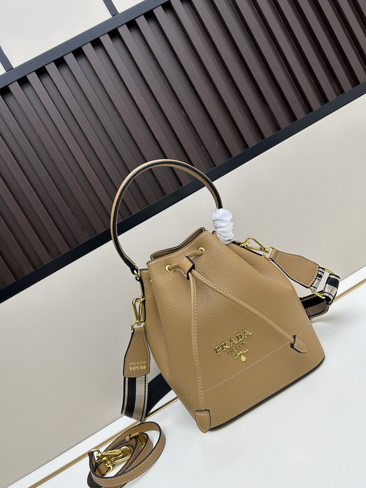 Prada 2090 21x25x15cm jj1
