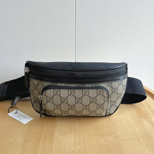 GG 450946 23x11.4x7.6cm ss