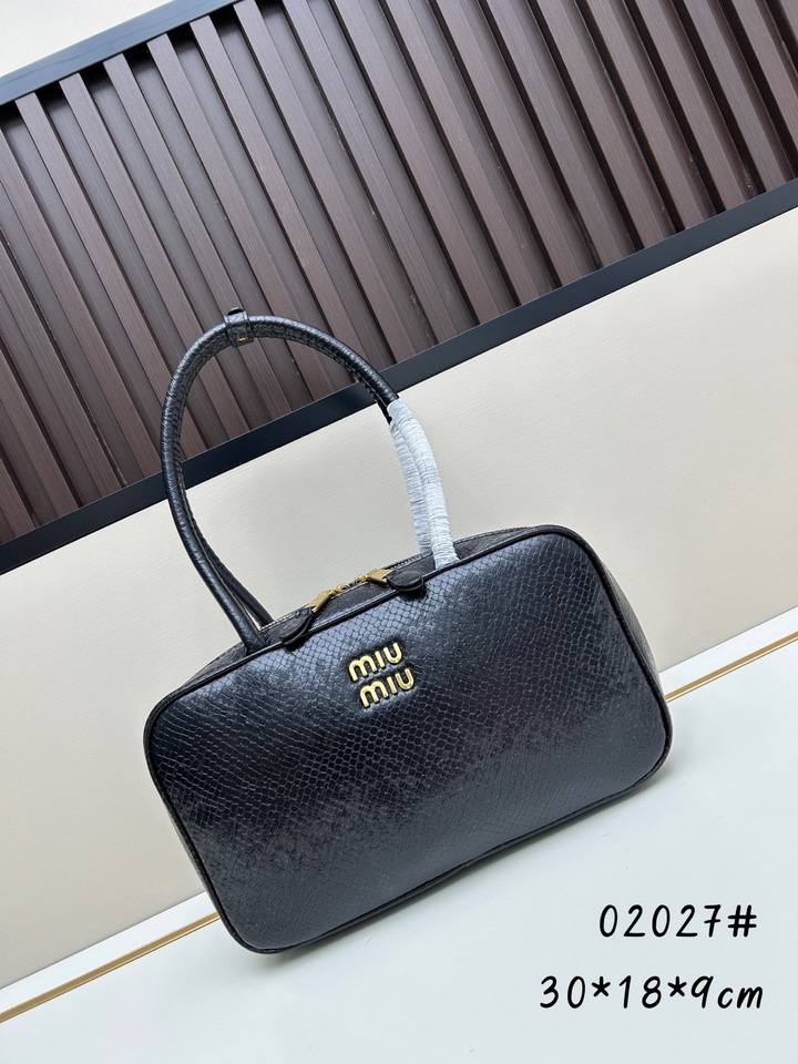 Miu 02027 29.5x18x9cm ss