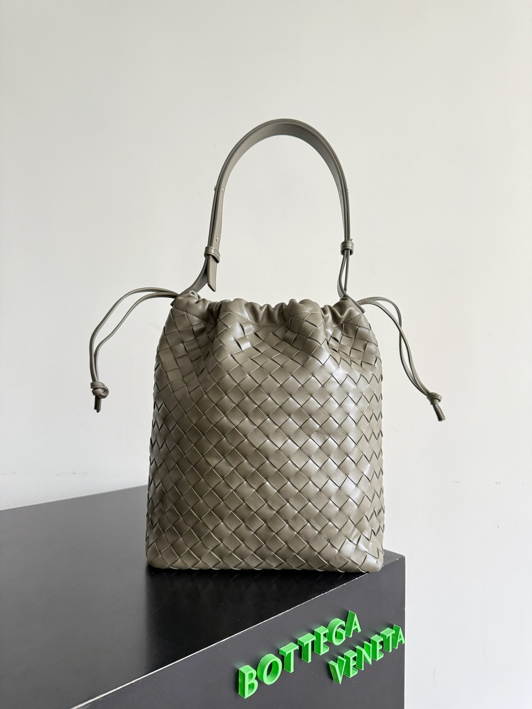 BV Bucket bag  Original