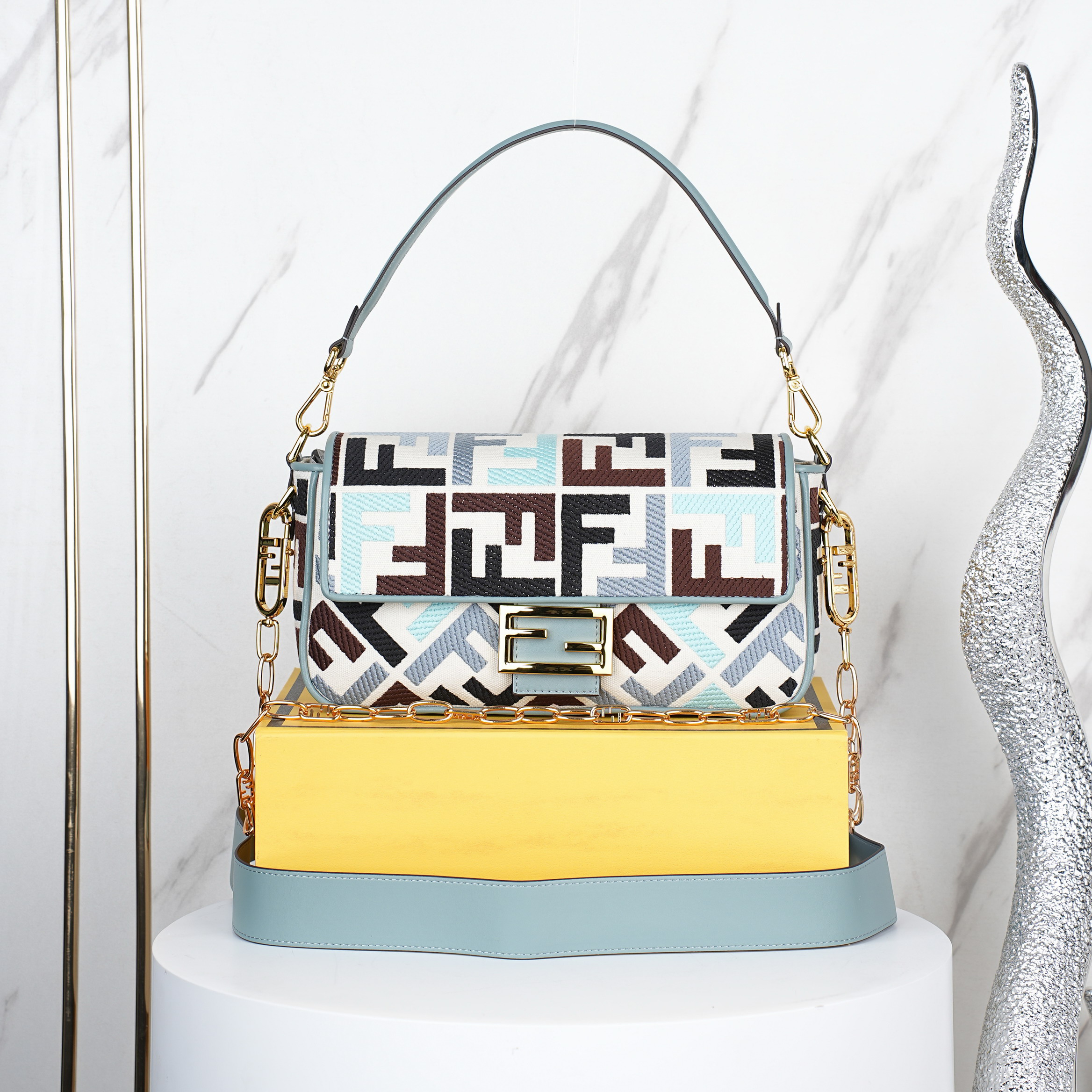 Fendi baguette 27x6x14cm jj1