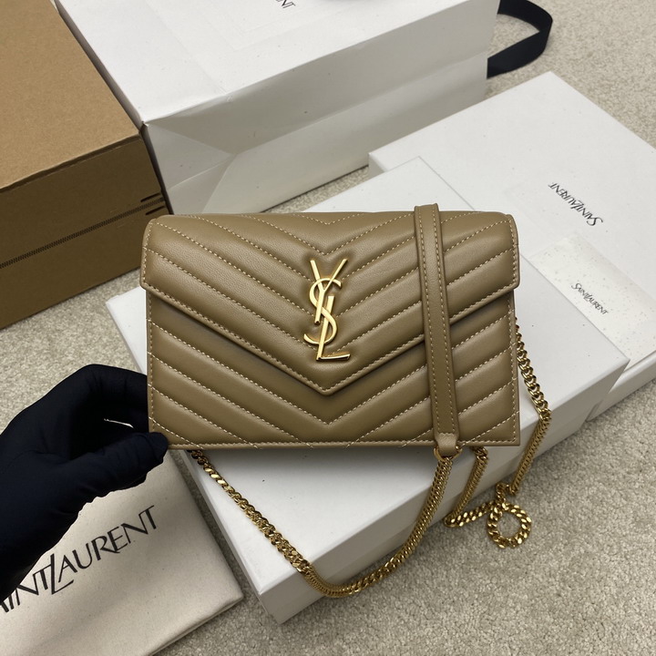 YSL 393953 19x11.5x4cm 8D16