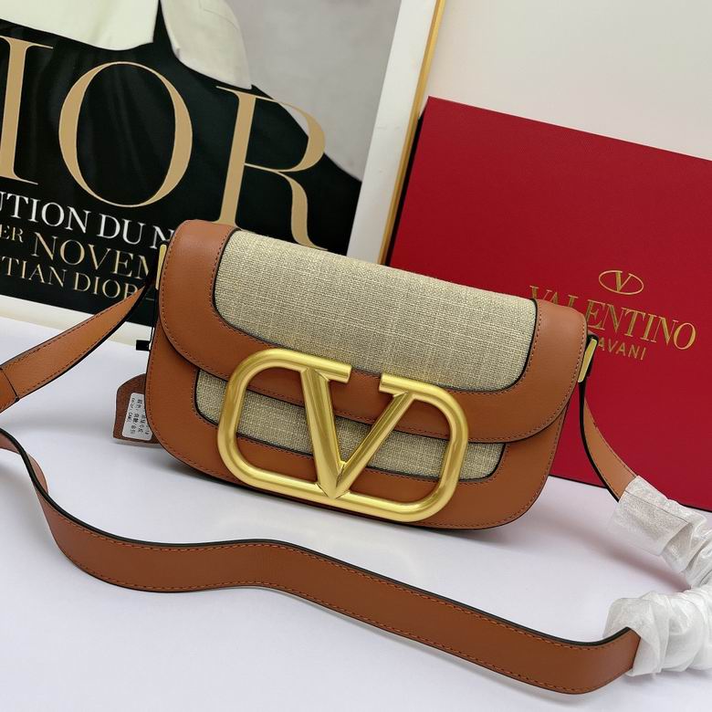 Valentino  221199 27x15x9 ww 15色