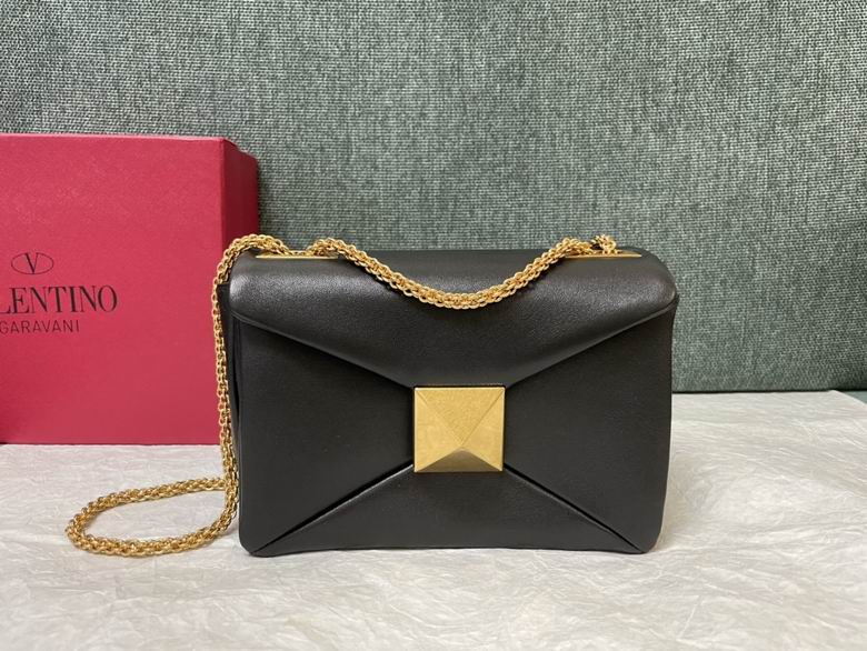 22p 1215 19x14x11cm RFh 5