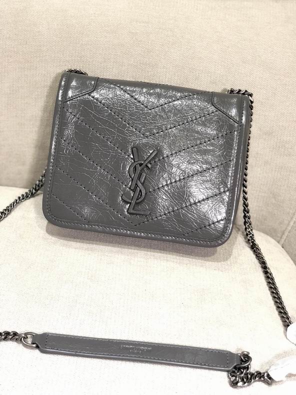 583103 19x15x5 cm wf09
