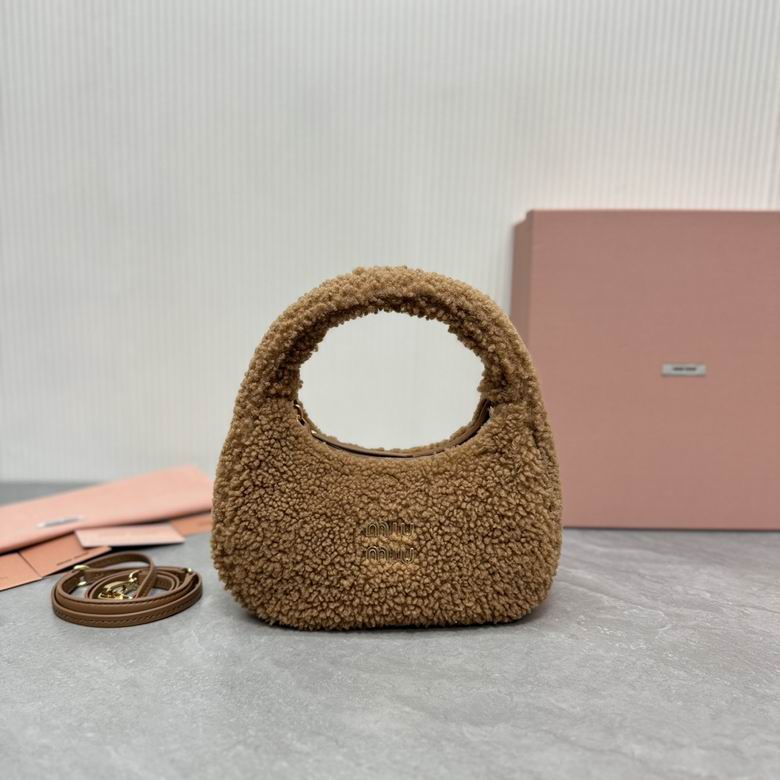 5BC125  22X6X13cm YG 2色
