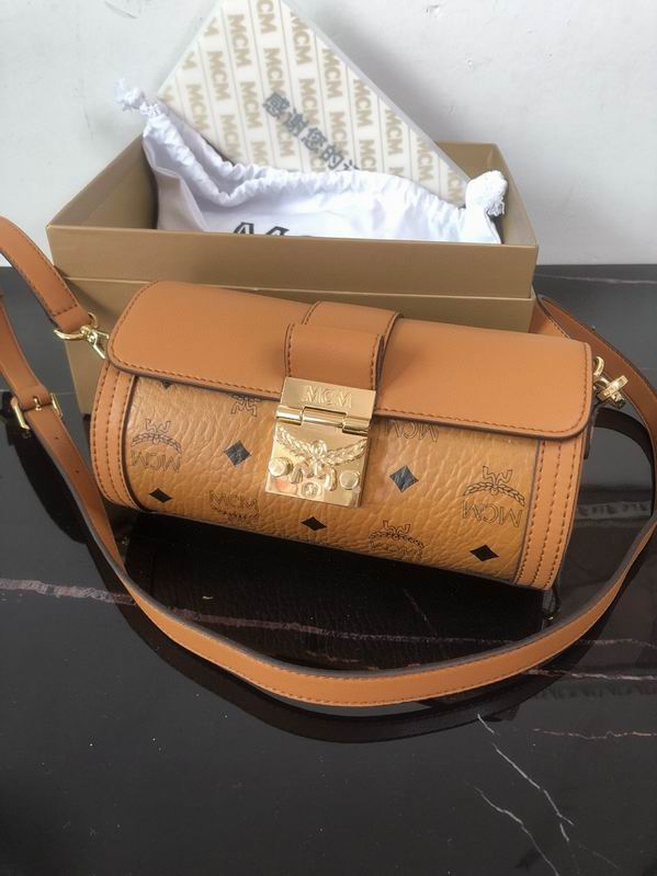 MCM  112110 1:1 dy
