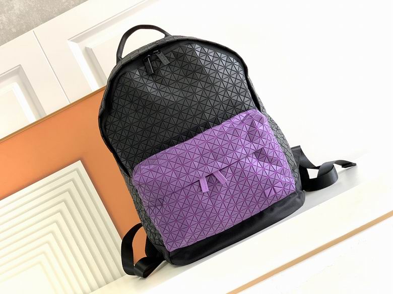 2024 Issey Miyake 双肩包1：1