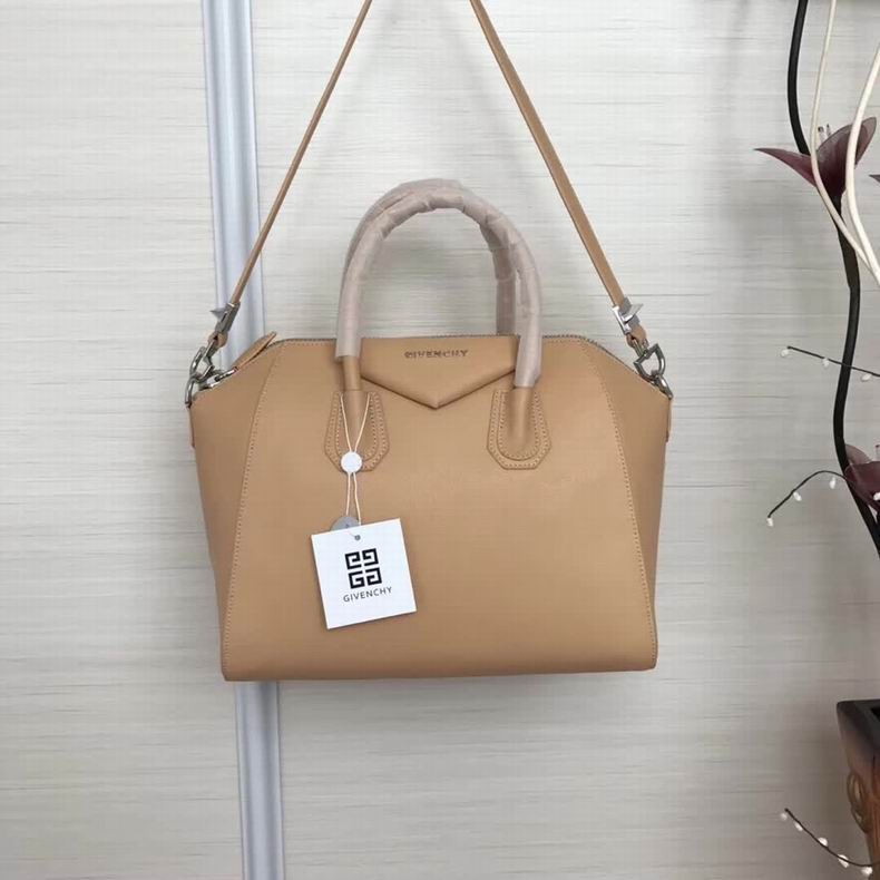 9981 82,M28 cm L33 cm sz