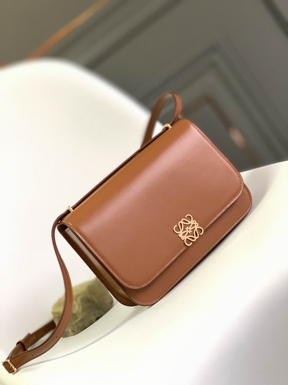 Loewe 012121 22.5x16.5x6.5cm ss 30